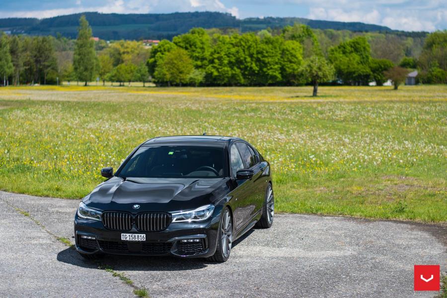  BMW 7-Series on Vossen Wheels (VFS2) 2017 года  (фото 14 из 33)